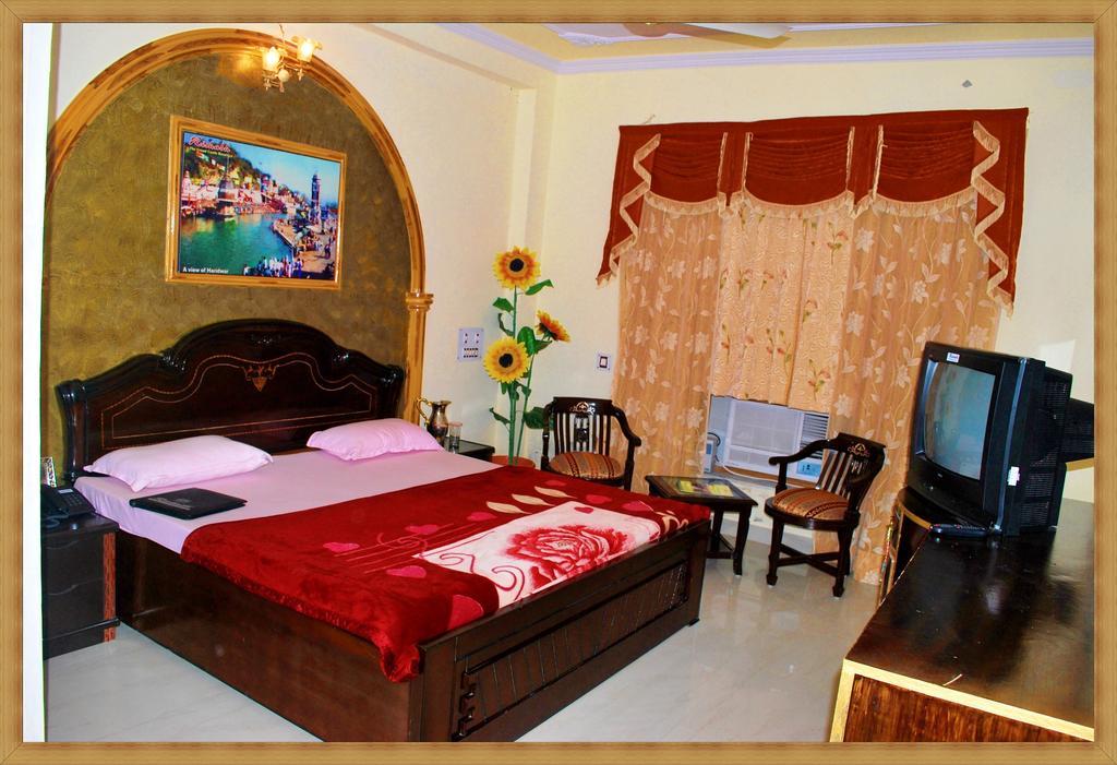 Rishabh Grand Castle Resort Risikés Kültér fotó